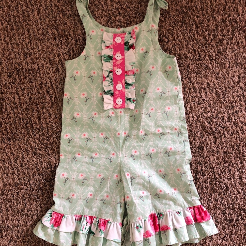 RicRac and Ruffles Romper 18m like new